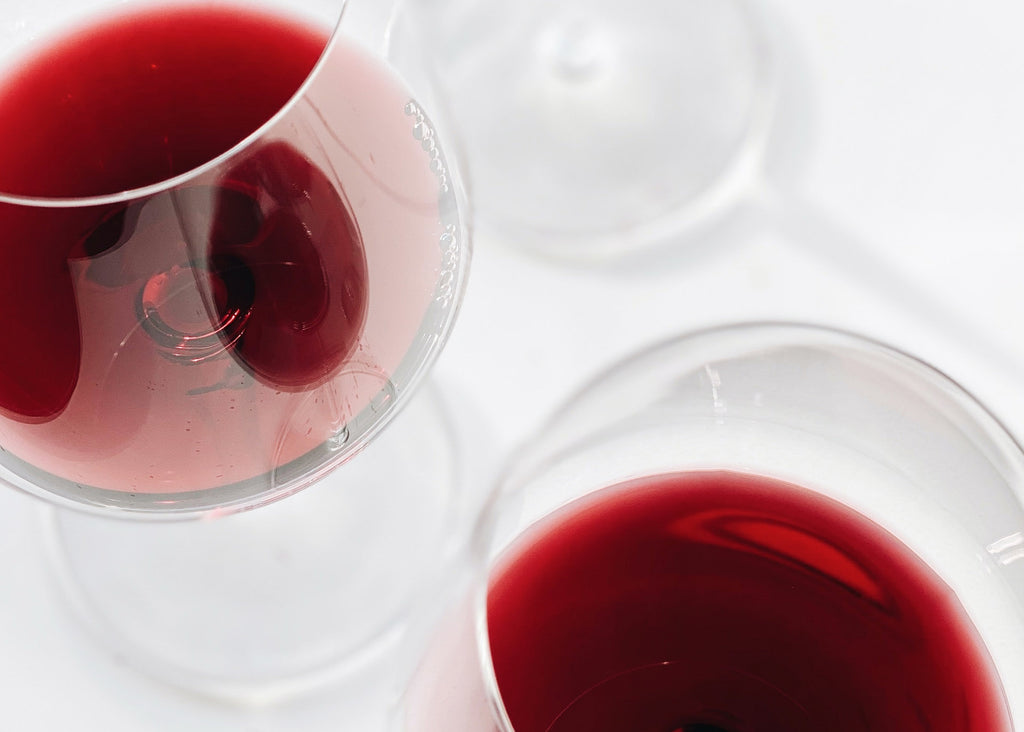 Perché il VINO ROSSO NON va in FRIGO?